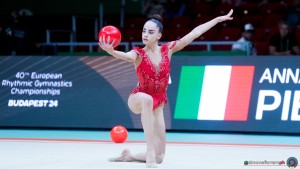 piergentili anna ita sfe01463 copia simone ferraro ph